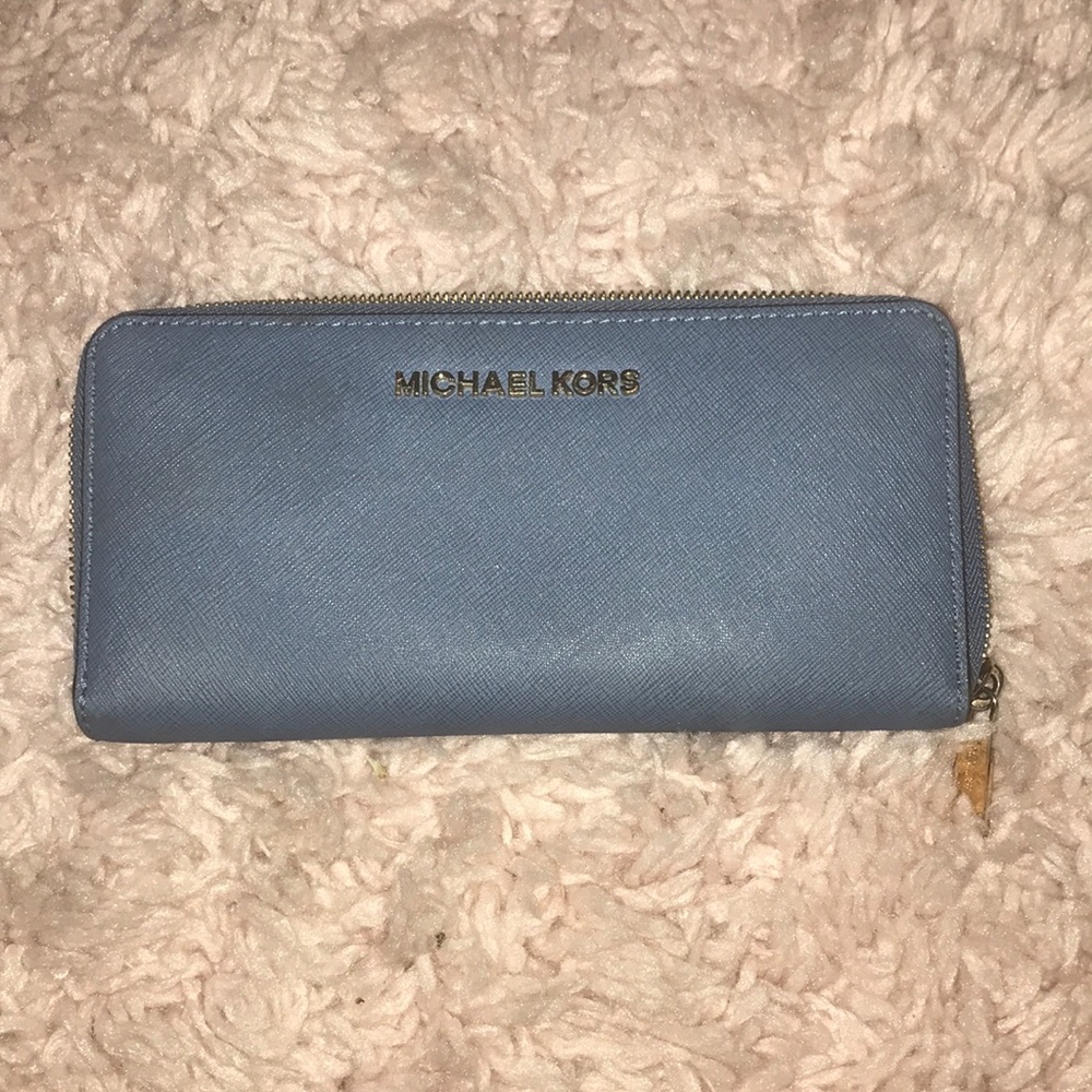 Michael kors wallet